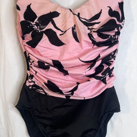 MiracleSuit One Piece Estilo Tummy Control Swimsuit Pink Black Size 8 Underwire - Picture 5 of 12